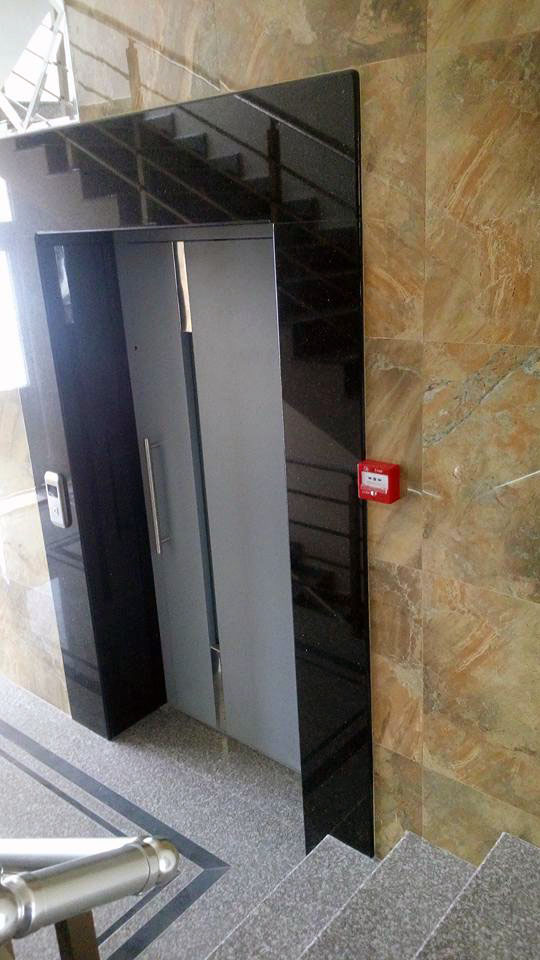 Ентериери изработени од гранит и мермер