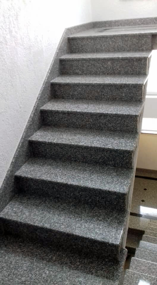 Ентериери изработени од гранит и мермер