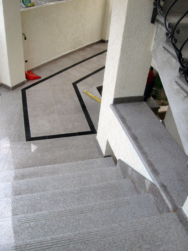 Екстериери изработени од мермер и гранит