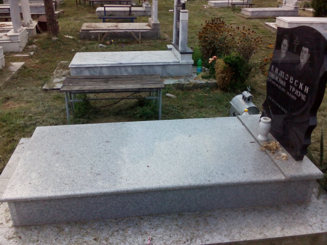 Надгробни Споменици од мермер и гранит