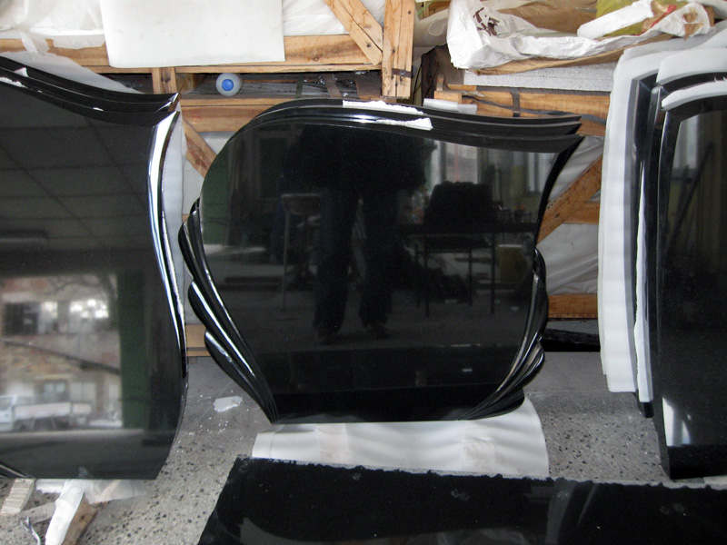 Надгробни Споменици од мермер и гранит